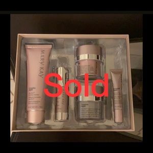 Mary Kay Time Wise  Repair New